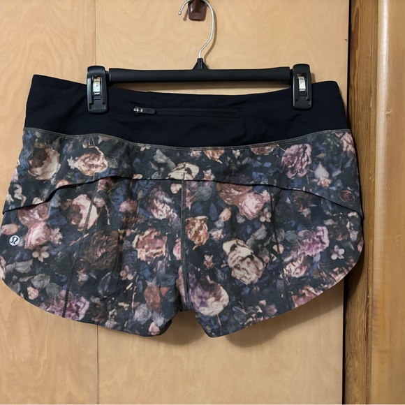 Lululemon Speed Up Short 2.5” - Picture 2 of 6